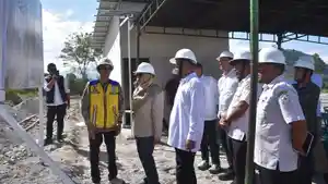 tinjau-lokasi-huntara.jpg