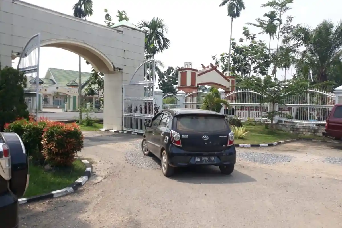 Plt Dinsos Muarojambi Mengaku Tak Tahu Masalah Kartu Jamkesda: Saya Baru di Sini