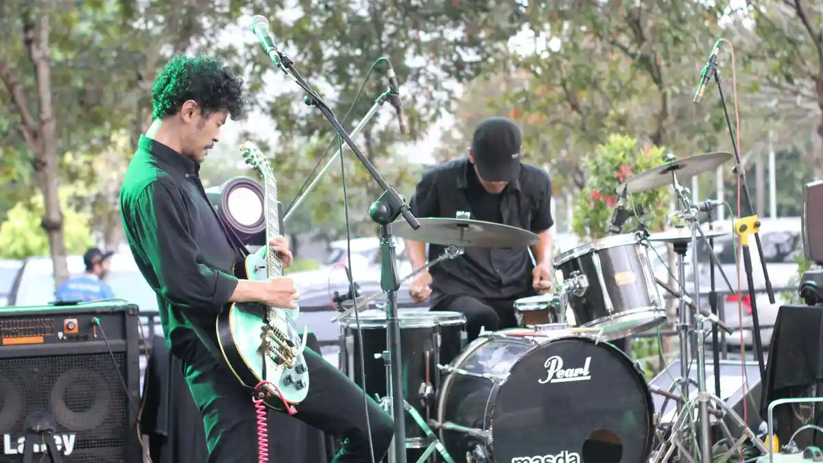 Danudjaditya Singgung Jalannya Sidang Ferdy Sambo Saat Perform di Jogja Coffee Event