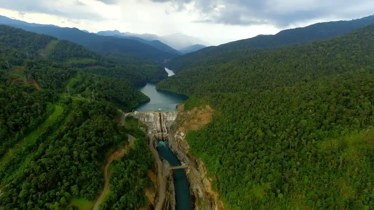 FOTO DRONE: Bendungan PLTA Balambano Luwu Timur dari Udara - plta-lutim_20161020_121048.jpg