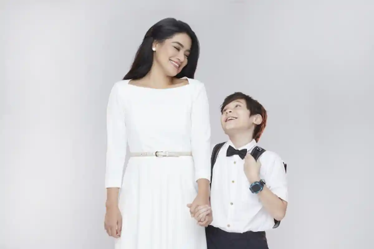 Titi Kamal Tampak Tak Ambil Pusing tentang Isu Perselingkuhan Suami, Christian Sugiono Angkat Bicara