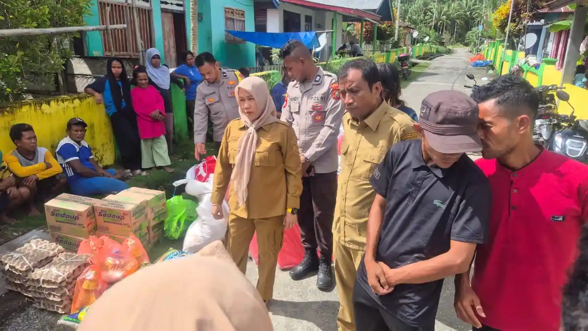 Pemkab Kepulauan Sula Salurkan Bantuan untuk Korban Banjir di Kecamatan Sulabesi Selatan