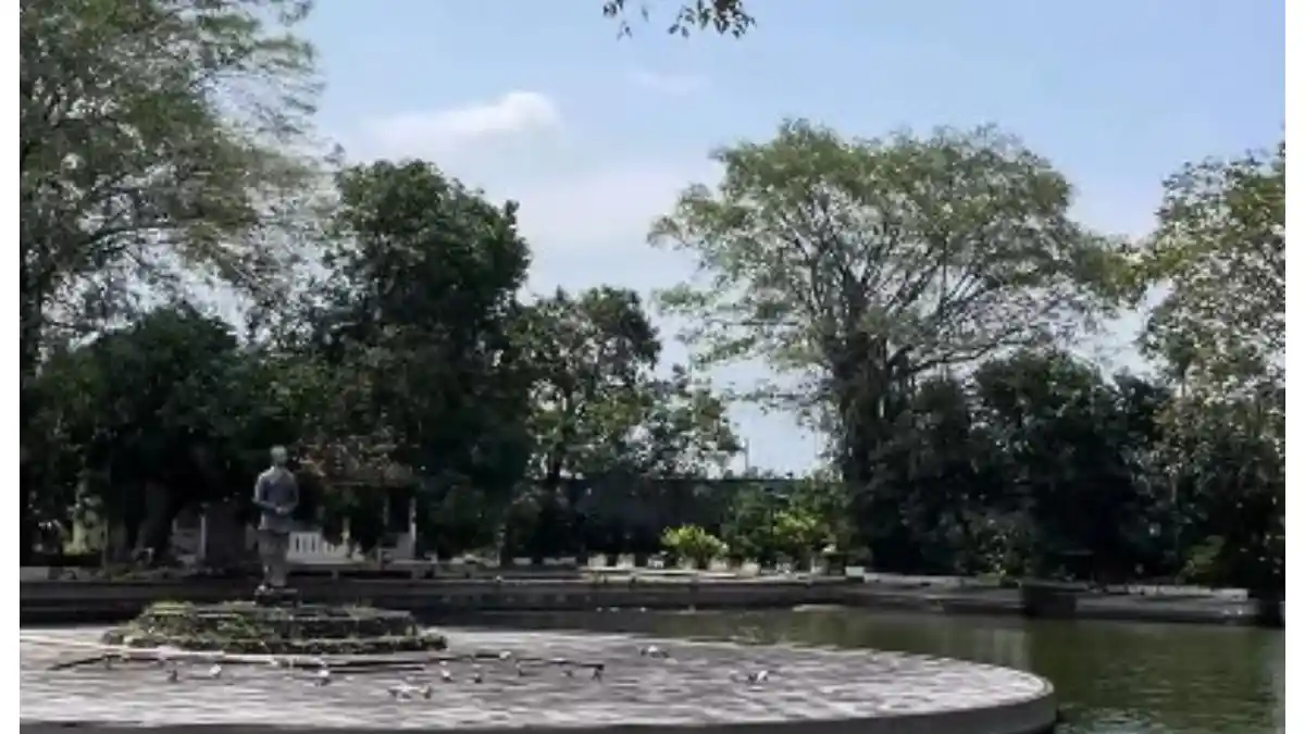 Menjemput Senja di Partini Tuin, Taman Balekambang Solo Perpanjang Jam Operasional hingga Sore Hari