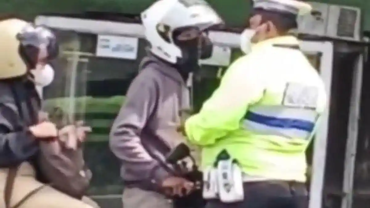 Viral Video Pungli Rp100 Ribu ke Pemotor di Sumedang, Begini Nasib Sang ...