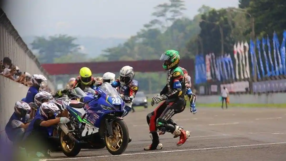 Berjalan Lancar, SHELL bLU cRU Yamaha Endurance Festival 2022 yang Digelar di Sirkuit Sentul  