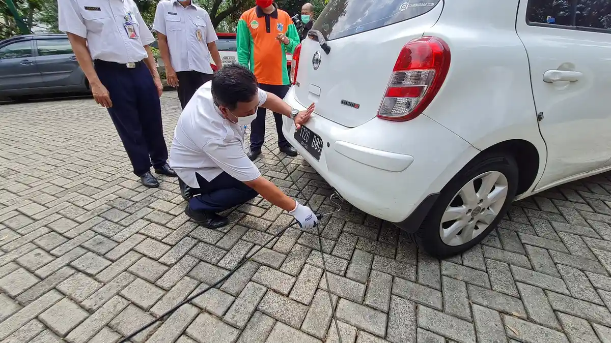 FAKTA Ratusan Mobil Berbahan Bakar Bensin dan Solar Tak Lulus Uji Emisi di Jaksel