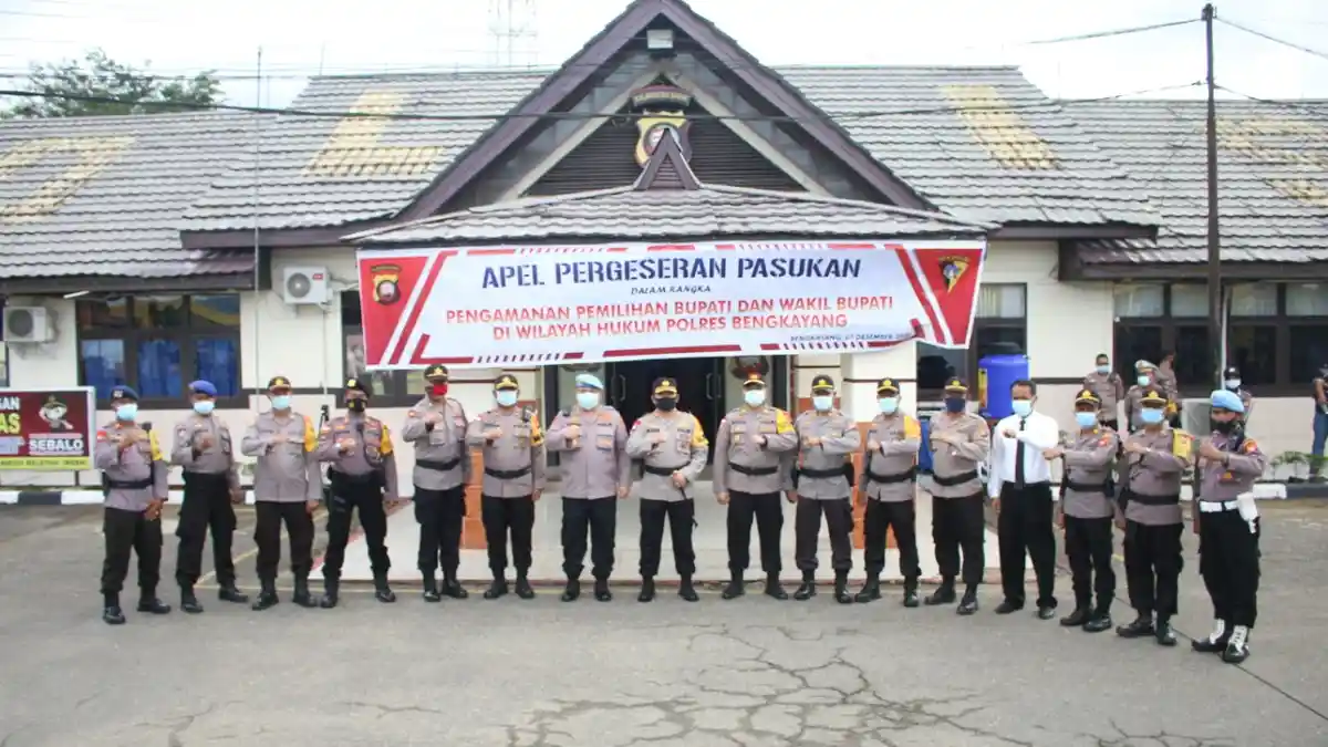 Kapolres Bengkayang Lepas 355 Personel Pengamanan TPS Pilkada Bengkayang
