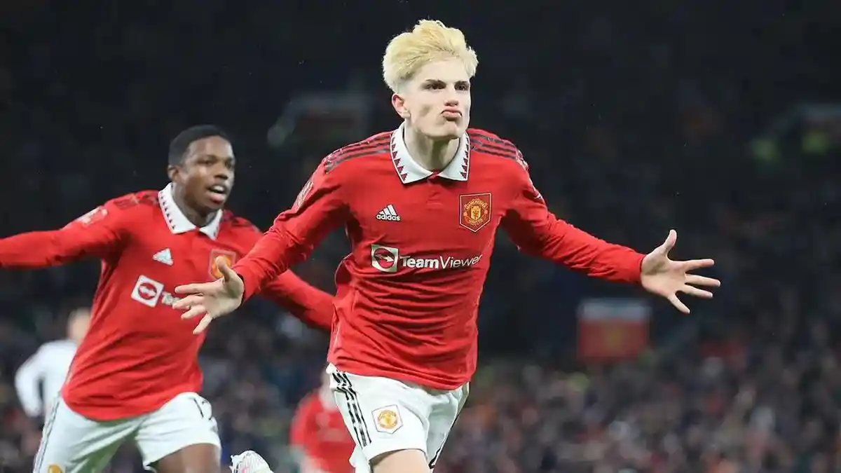 Garnacho Dipertimbangkan Bakal Pakai Nomor Punggung Keramat di Manchester United