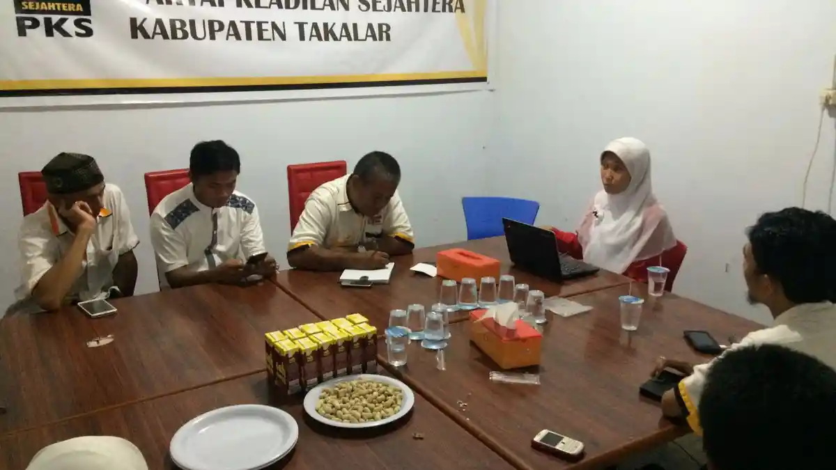 Sri Rahmi Jelaskan Cara PKS Takalar Memenangkan Calon Bupatinya di Pilkada 2017
