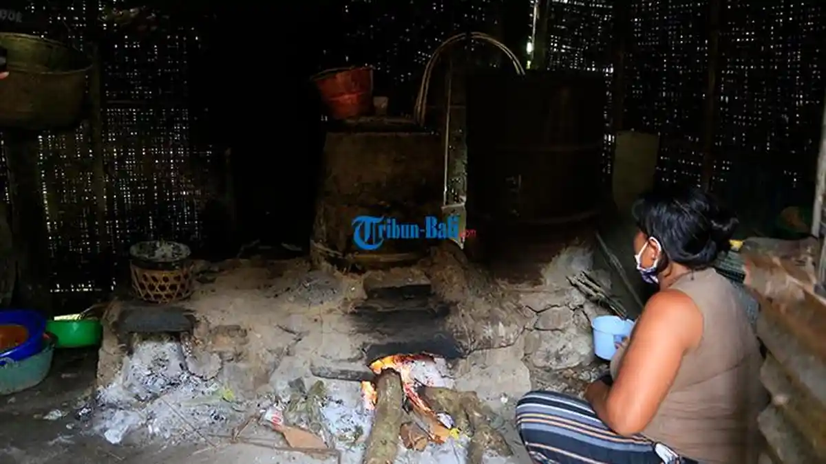 Sebatas Pekerjaan Sambilan, Klungkung Belum Punya Sentra Arak Tercatat