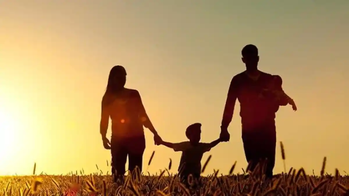 ARTI MIMPI Bertemu Ibu atau Ayah yang Sudah Meninggal, Pertanda Apa? 