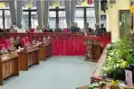 pj-bupati-nukman-saat-menyampaikan-pidato-pada-sidang-paripurna-istimewa-hut-ke-32-lampung-barat.jpg