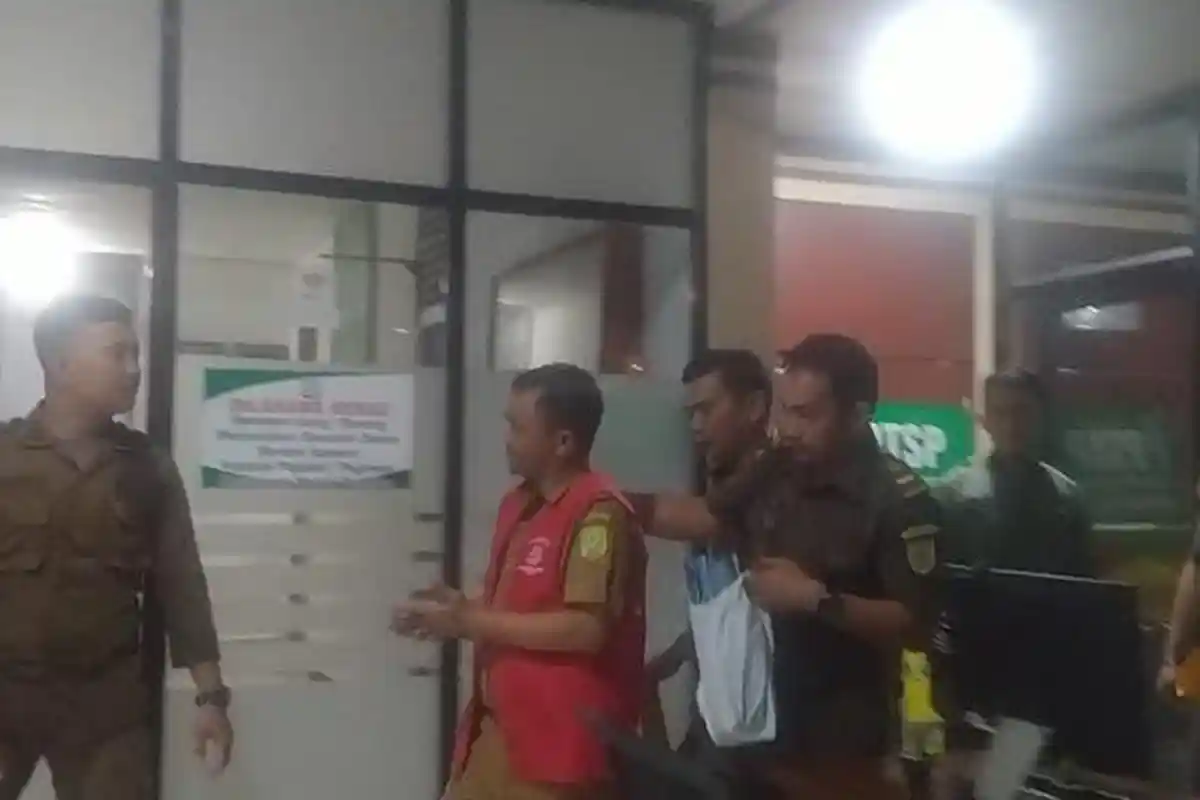 Kejari Sambas Tetapkan Kades Lorong Tersangka Korupsi Rp 295 Juta APB Desa