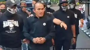 Mantan-Kasat-Reserse-Narkoba-Polres-Kutai-Barat-AKP-Deky-Jonathan-Sasiang.jpg
