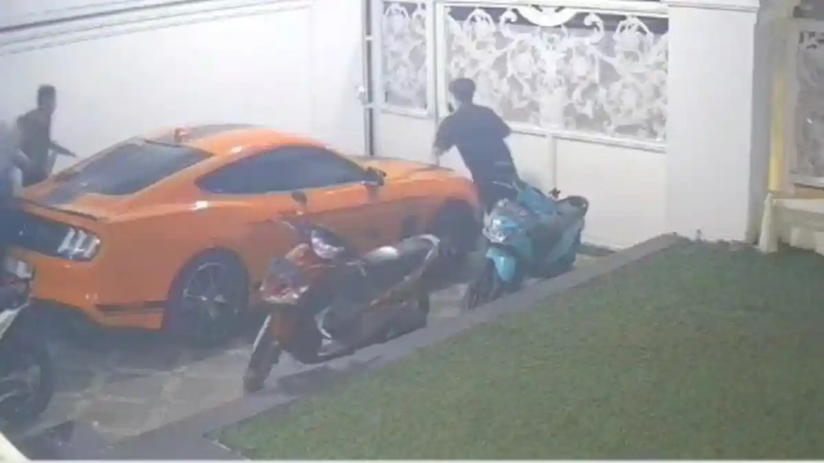 Rumah Thomas Aziz Riska, Pengusaha di Lampung Diserang OTK, Penjaga ...
