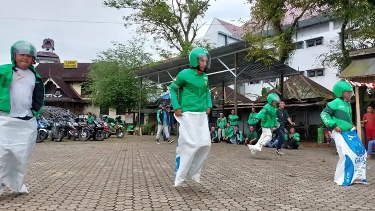 Adakan Berbagai Lomba, Cara Komunitas Ojol di Kukar Rayakan Hari Kemerdekaan RI