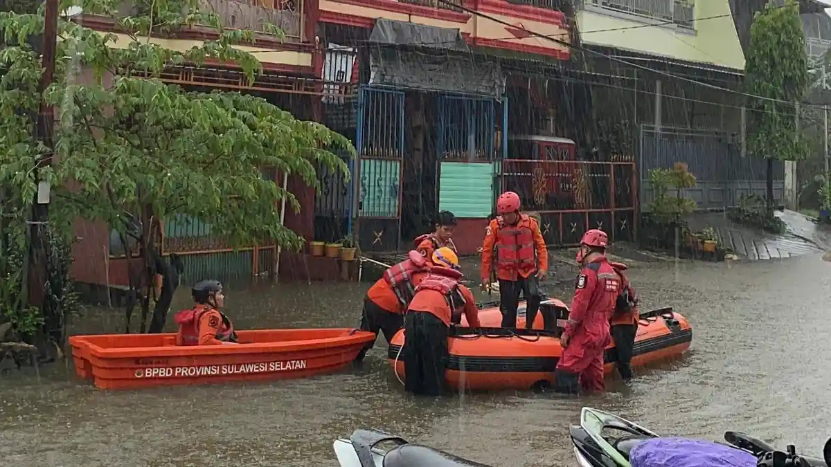 138 Warga Blok 10 Perumnas Antang Makassar Mengungsi Akibat Banjir, Belum Makan Siang