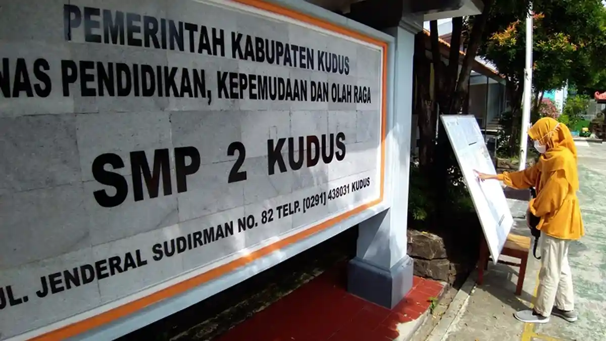 Belajar Daring Lagi, Bupati Kudus HM Hartopo Tekankan Para Guru Bisa Lebih Kreatif Mengajar