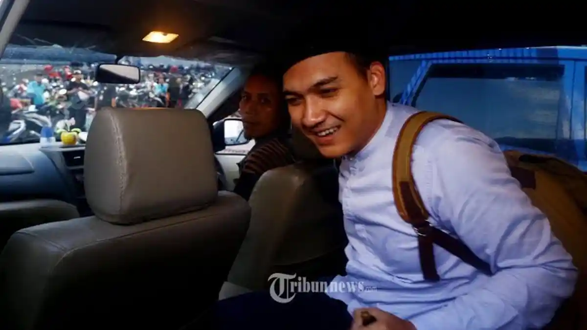 NASIB Aktor Tampan Redup Pasca jadi Korban KDRT, Disiram Minyak Panas Istrinya, Kini Jualan Soto