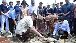 GROUNDBREAKING-Menteri-PKP-Maruarar-Sirait-bersama.jpg