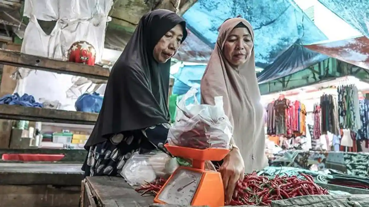 Turun Tipis, Harga Cabai Merah di Aceh Tamiang Tetap Pedas