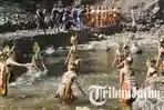 Menjaga Tradisi di Lereng Wilis, Ritual Siraman Sedudo Nganjuk yang Terus Hidup Melintasi Zaman
