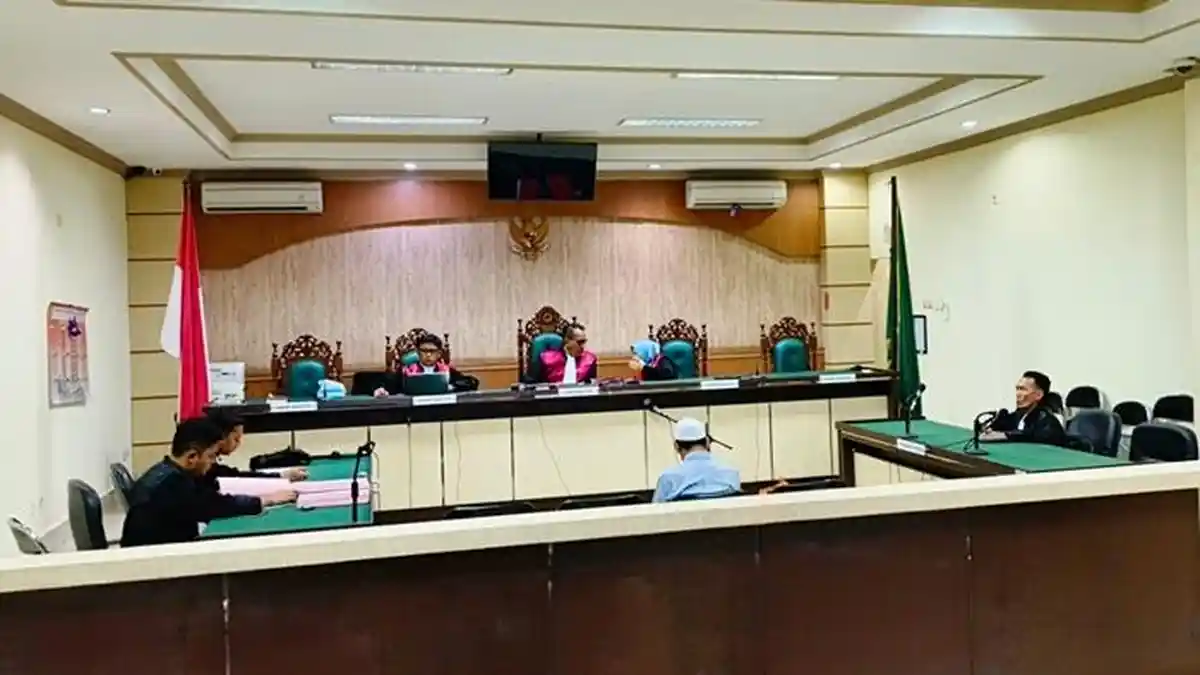 Dijerat Dakwaan Subsider, Ainuddin Terdakwa Korupsi Perumda di Tabalong ...