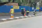 Pengecatan Marka Jalan Pemisah
