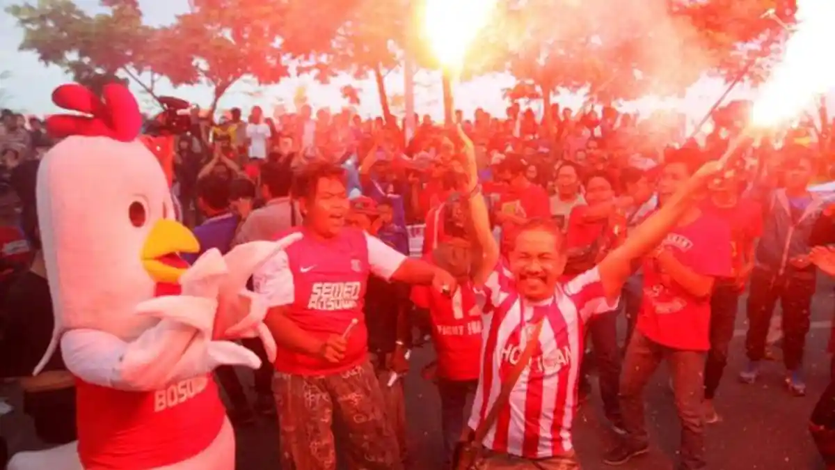 Demi PSM, Hamka Hamzah Memediasi Meleburnya The Macz Man dan Laskar Ayam Jantan