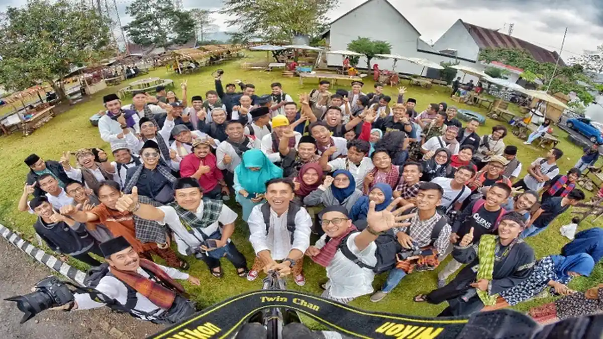 Semarak Gathering Fotografer Ranah Minang di Pasar Van Der Capellen Batusangkar