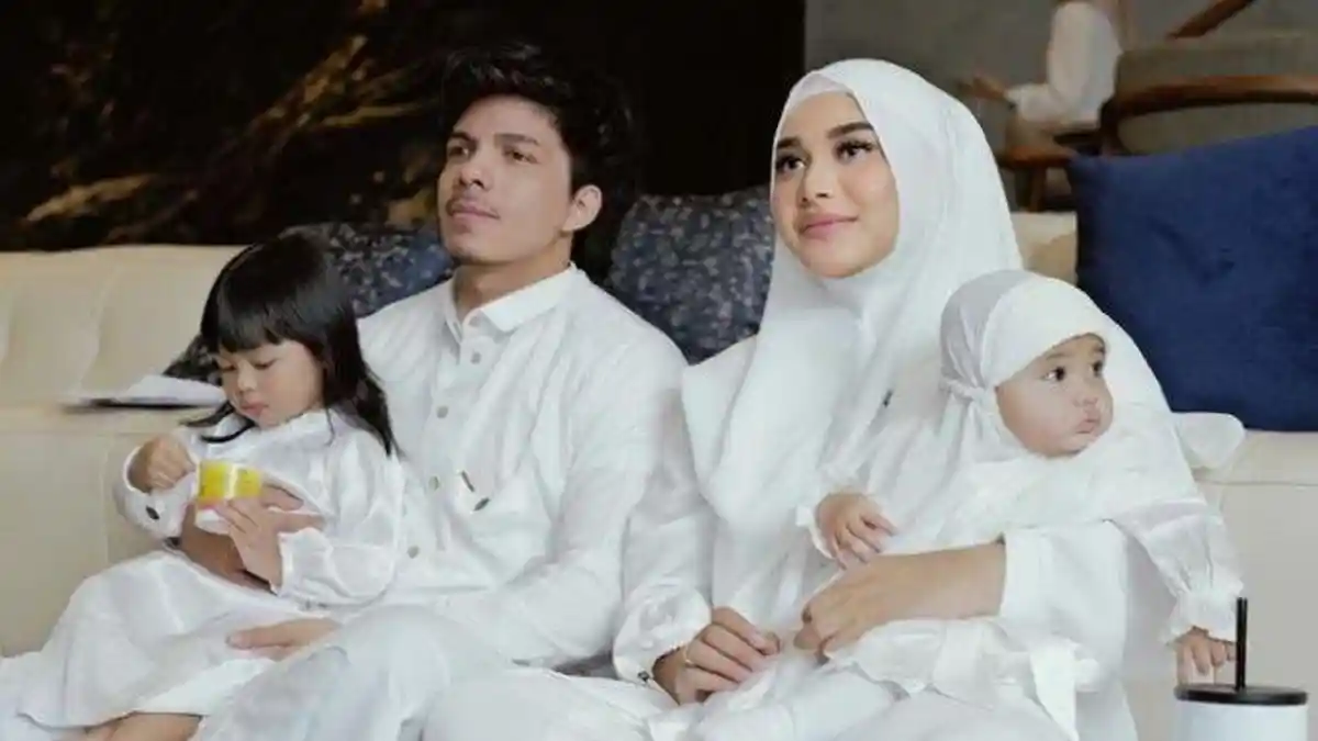 5 Momen Aurel Hermansyah Ikut Manasik Haji, Istri Atta Dihujat Pakai Sulam Alis & Eyelash Extension