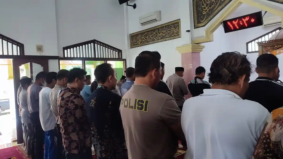 Polres Blora Gelar Salat Gaib dan Doa Bersama Untuk Korban Gempa Cianjur