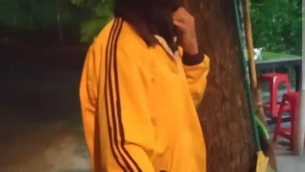 Pria 60 Tahun di Sriwedari Dipalak Kawanan Pemuda dan Dirampas Kunci Motornya, Terpaksa Tuntun Motor