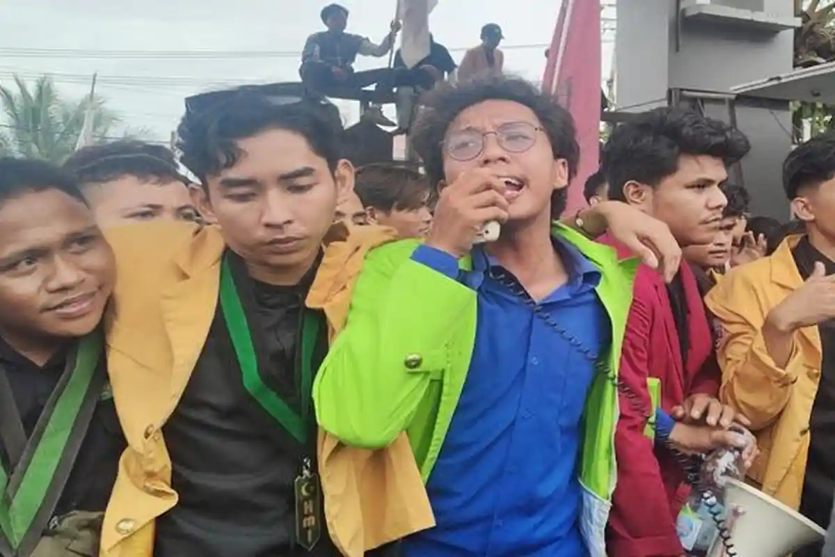 Mahasiswa di Samarinda Tolak Kampus Kelola Tambang, Tuntut UU Minerba tak Disahkan