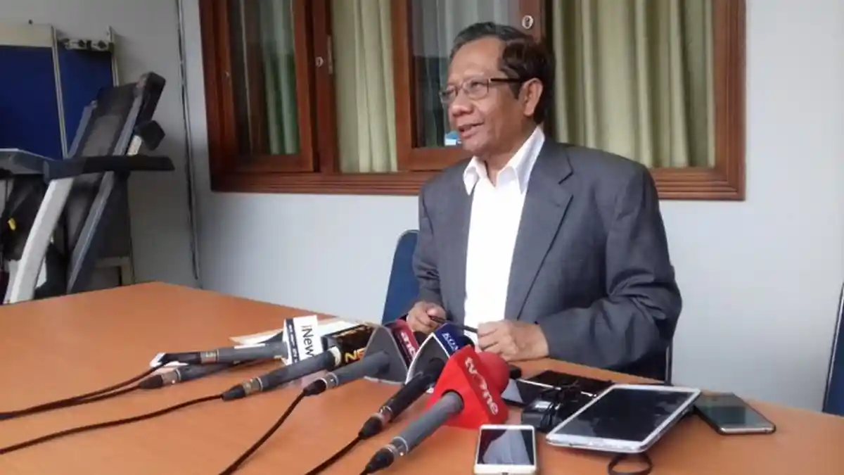 Diancam Bakal Dilaporkan ke Polisi oleh Pengacara Setya Novanto, Mahfud MD Ancam Balik