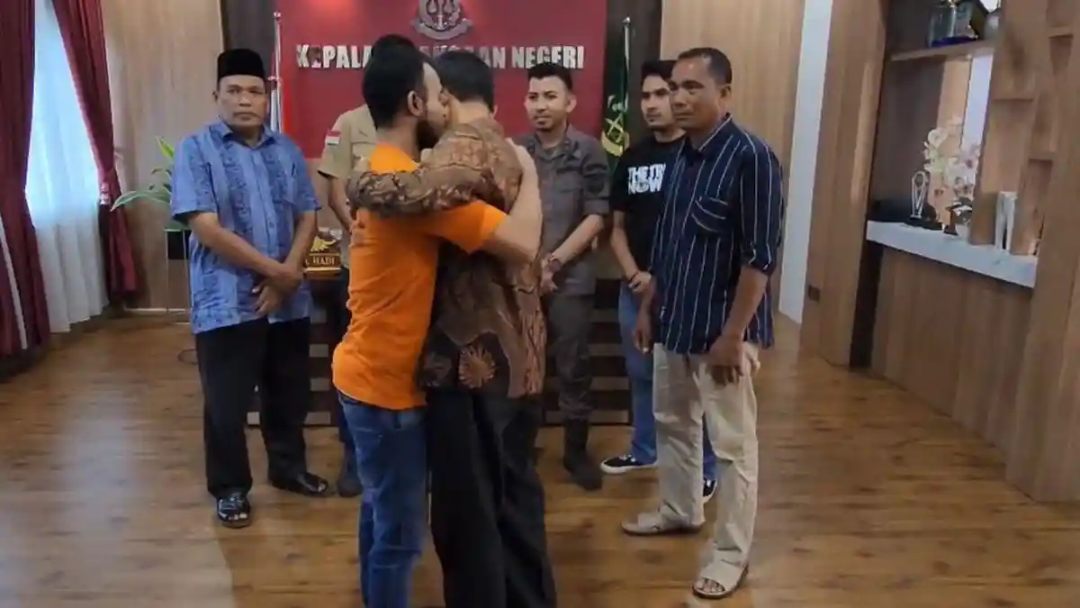 Kejari Bireuen Hentikan Kasus Penadahan HP, Begini Awal Mula Perkaranya