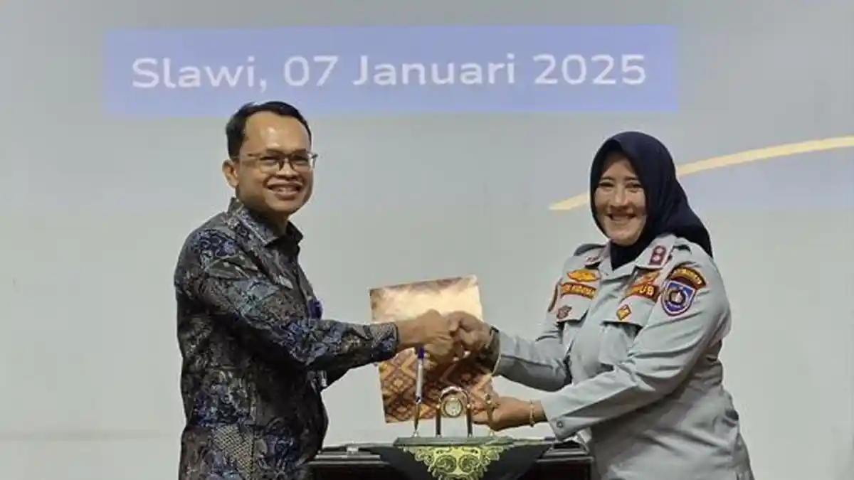 Pemkab Tegal Serahkan DPA dan Perjanjian Kinerja Tahun 2025