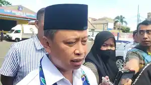 Supian-Suri-menghimbau-pelajar-untuk-tidak-keluyuran-di-malam-hari.jpg