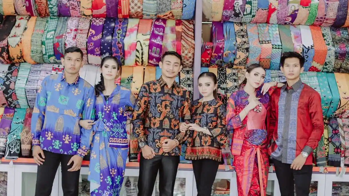 Hari Batik Nasional, Este Plus Management Gelar Pemilihan Putra-Putri Batik/Tenun 2019, Yuk Daftar