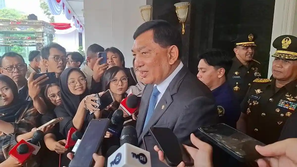 Ramai soal Pengibaran Bendera One Piece, Menhan: Masa Merah Putih Ada Bendera Tengkorak di Bawahnya