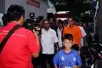 Sandiaga Uno Kunjungi PKL Pasar Rebo