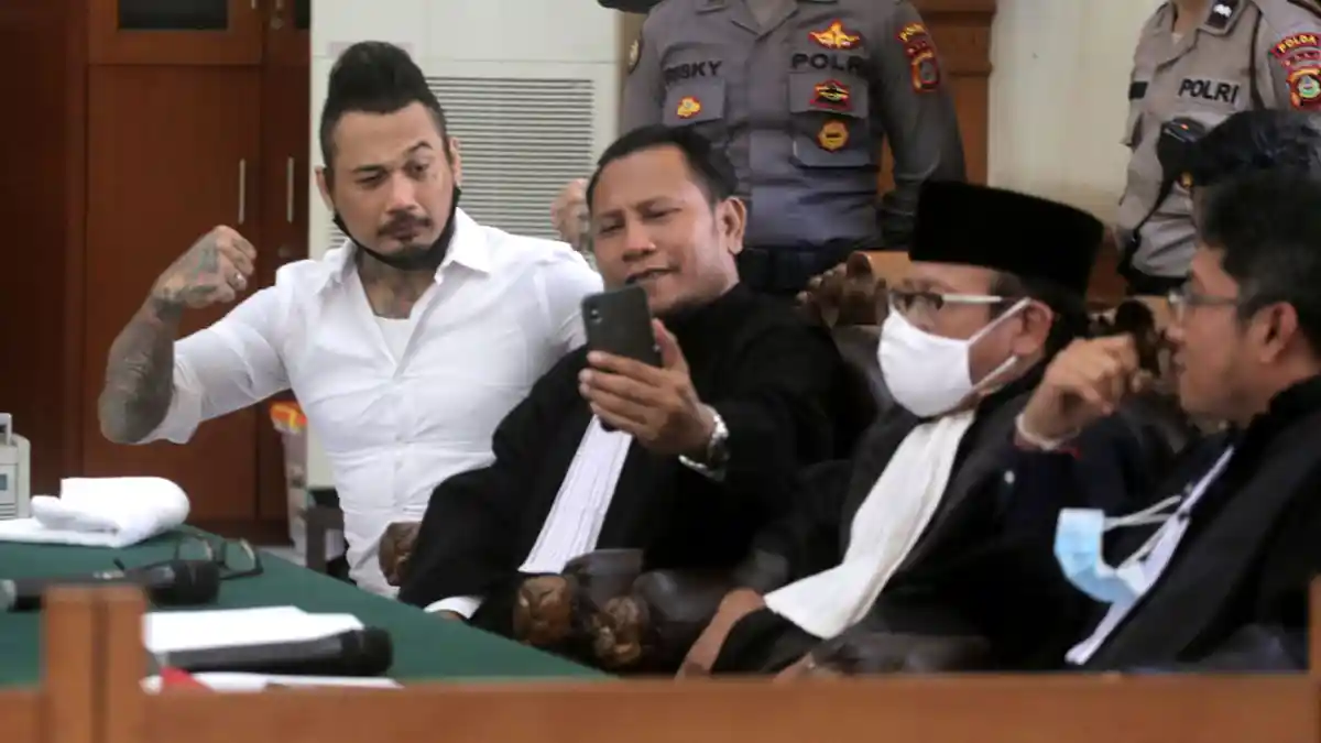 Jerinx SID Kutip Pernyataan Jokowi Saat Bacakan Pledoi atas Kasus Kacung WHO