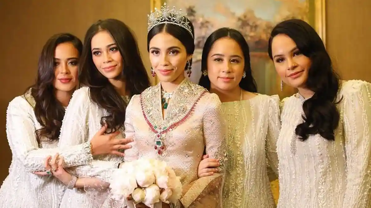 3 Putri Raja Malaysia Lahir dari Seorang Aktris 80'an yang Rela Jadi Istri Kedua