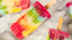 Resep Popsicle Rainbow, Dessert Jadul Menyegarkan ala Jajanan SD