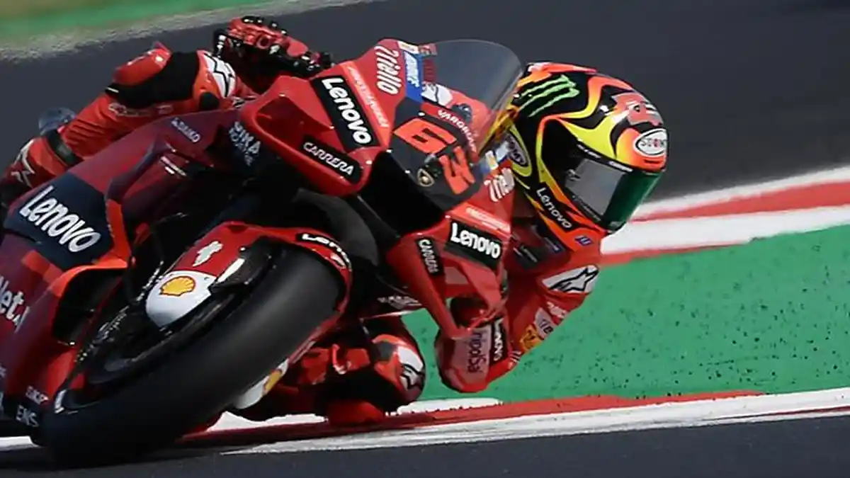Francesco Bagnaia Juara MotoGP San Marino 2022, Kejar Fabio Quartararo ...