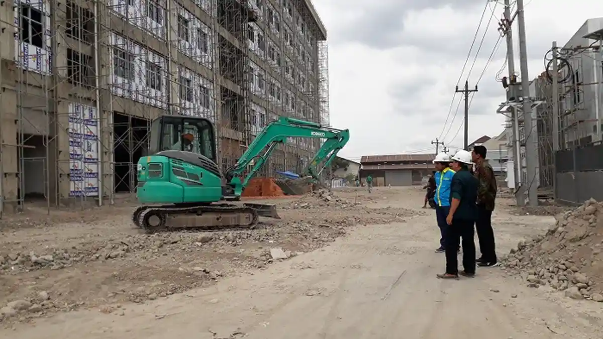 Sidak RSUD Semanggi, Komisi IV DPRD Kota Surakarta Temukan Tembok Bangunan Retak