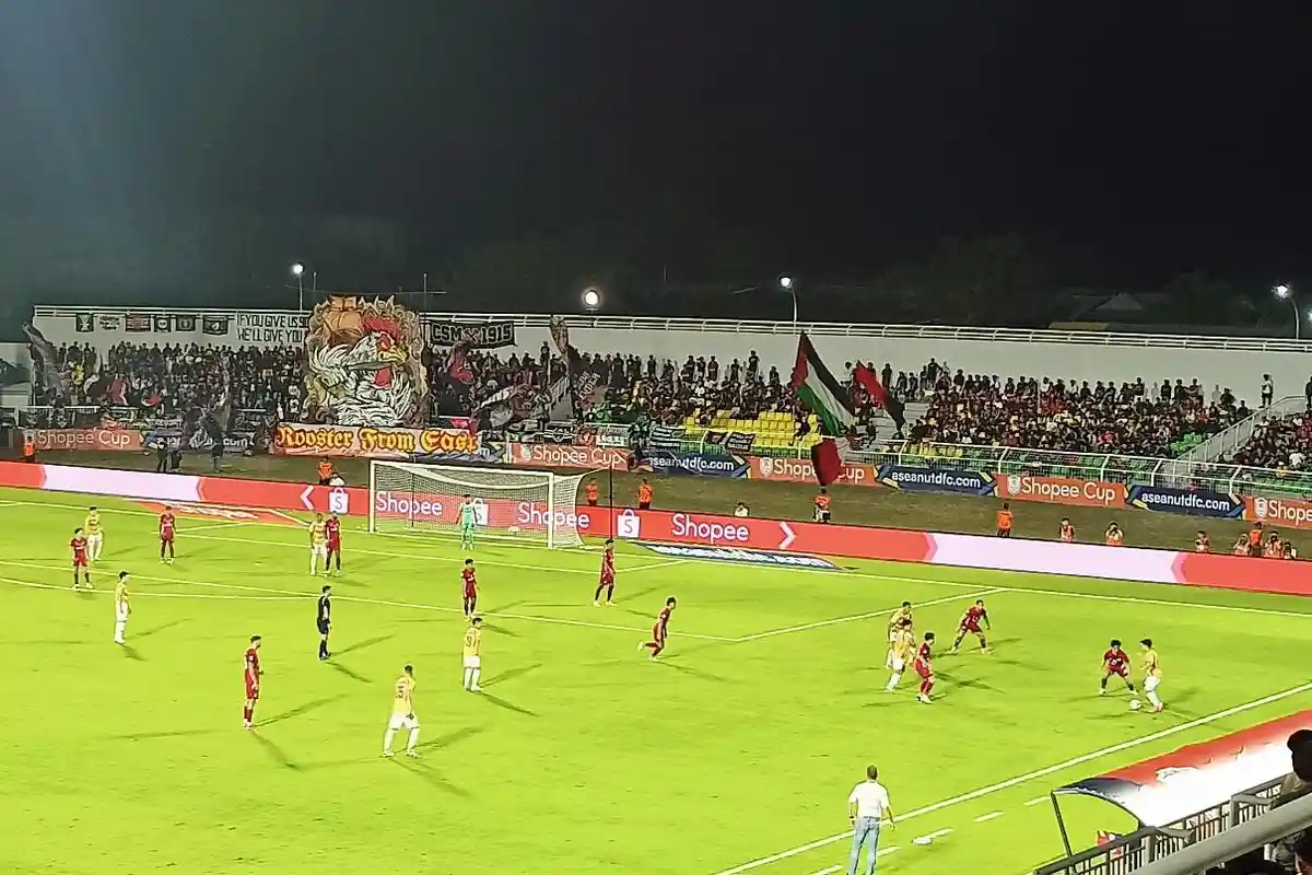 7.176 Suporter Saksi Kemenangan Dramatis PSM Makassar vs CAHN FC di Stadion BJ Habibie