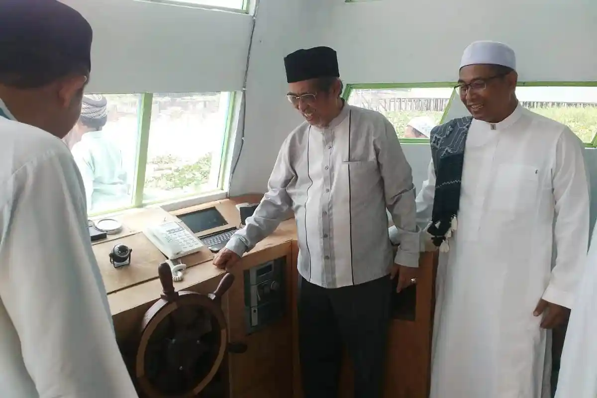 Rumah Unik Berbentuk Kapal Milik Kaum Masjid Al Amin ini Diresmikan Ketua Baznas Kalsel