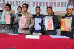 haji-khusus-dan-umroh-yang-terdaftar-di-kabupaten-ujung-timur-Pulau-Jawa-itu.jpg