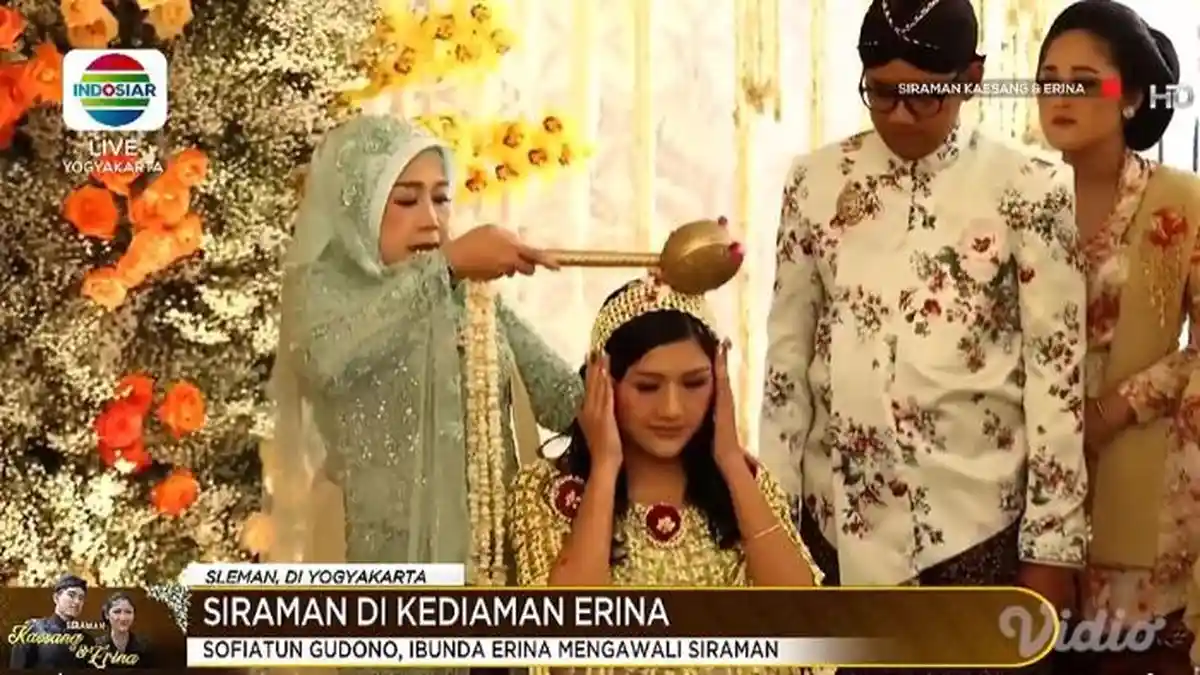 Potret Rangkaian Prosesi Siraman Erina Gudono yang Penuh Makna dan Haru, Dihadiri oleh GKR Hemas